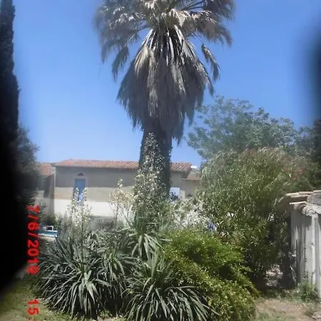 Apartment Du Chevalier De Poltret Beaucaire (Gard)