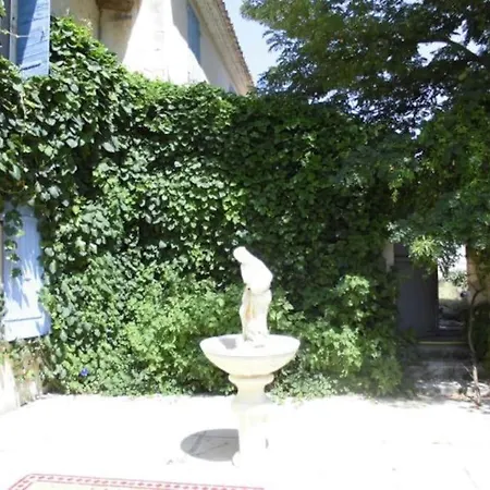 Du Chevalier De Poltret Apartment